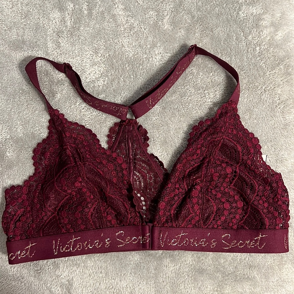 NEW WITH TAGS victoria’s secret bralette